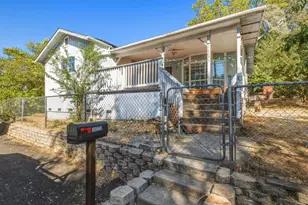 18223 Hammer Ln, Tuolumne, CA 95379 - Photo 2
