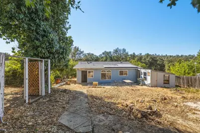 18223 Hammer Ln, Tuolumne, CA 95379 - Photo 22