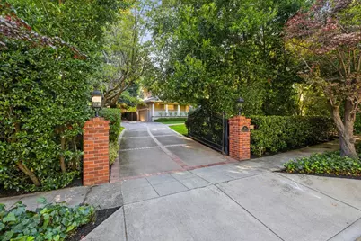 709 Hurlingham Ave, San Mateo, CA 94402 - Photo 2