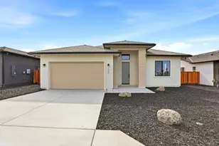 604 Fulton Way, Hollister, CA 95023 - Photo 1