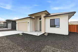 604 Fulton Way, Hollister, CA 95023 - Photo 4