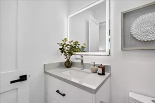 1084 Moffett Cir, Palo Alto, CA 94303 - Photo 28