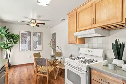 894 Hazelnut Ct, Sunnyvale, CA 94087 - Photo 14