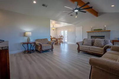 17864 Road 25, Madera, CA 93638 - Photo 8