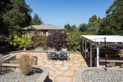 10650 Magdalena Rd, Los Altos Hills, CA 94024 - Photo 52