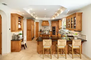 10650 Magdalena Rd, Los Altos Hills, CA 94024 - Photo 14