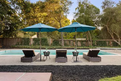 134 Hawthorne Dr, Atherton, CA 94027 - Photo 32