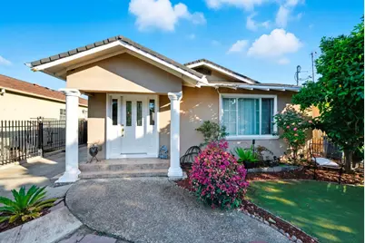 842 E Julian St, San Jose, CA 95112 - Photo 2