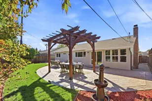 3367 Lindenoaks Dr, San Jose, CA 95117 - Photo 40