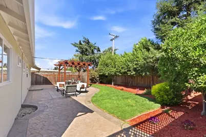 3367 Lindenoaks Dr, San Jose, CA 95117 - Photo 36