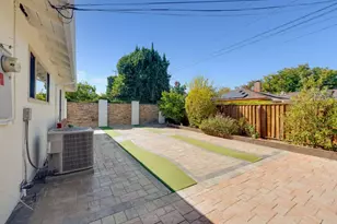 1391 Ridgewood Dr, San Jose, CA 95118 - Photo 30