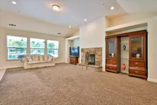 13921 Simko Ranch Ln, Galt, CA 95632 - Photo 10