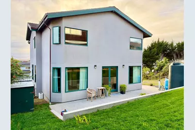 310 Valencia Ave, El Granada, CA 94018 - Photo 6