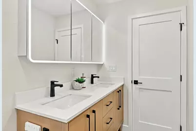 4198 Hamilton Park Dr, San Jose, CA 95130 - Photo 26