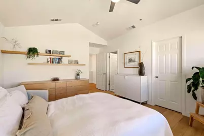 24 Creekside Ln, San Mateo, CA 94401 - Photo 22