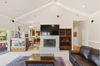 5600 Country Club Pkwy, San Jose, CA 95138 - Photo 16