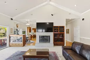 5600 Country Club Pkwy, San Jose, CA 95138 - Photo 16
