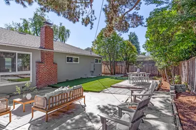 1682 Yale Dr, Mountain View, CA 94040 - Photo 18