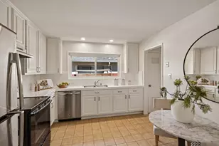 1682 Yale Dr, Mountain View, CA 94040 - Photo 8