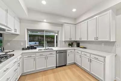 11657 Palm Spring Ct, Cupertino, CA 95014 - Photo 14