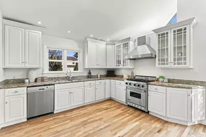 930 Maddux Dr, Palo Alto, CA 94303 - Photo 10