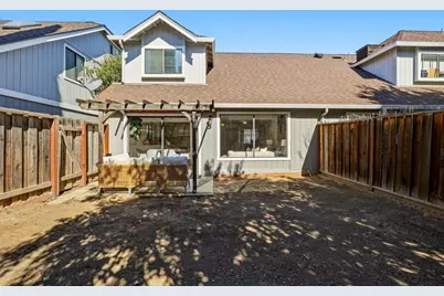17079 Creekside Cir, Morgan Hill, CA 95037 - Photo 22