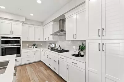 5731 Synergy Ct, San Jose, CA 95119 - Photo 10