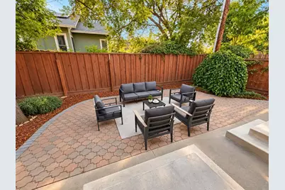 1119 Oregon Ave, Palo Alto, CA 94303 - Photo 20