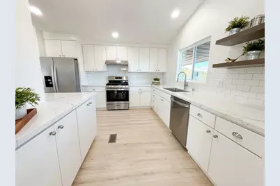 118 Chateau La Salle Dr, San Jose, CA 95111 - Photo 2