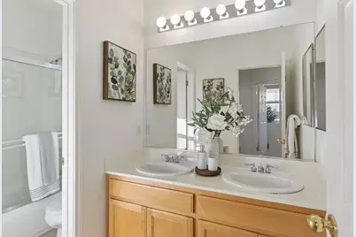 442 Whisman Park Dr, Mountain View, CA 94043 - Photo 18