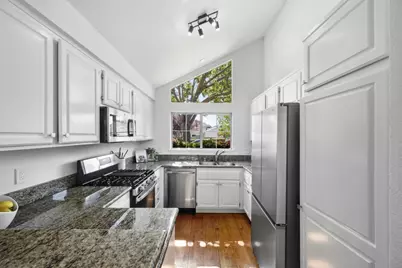 706 Newport Cir, Redwood City, CA 94065 - Photo 10