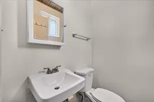1111 Marionola Way, Pinole, CA 94564 - Photo 26