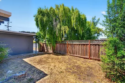 1111 Marionola Way, Pinole, CA 94564 - Photo 6
