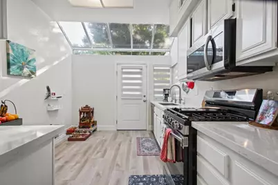 2211 Oakland Ave, Pleasanton, CA 94588 - Photo 10