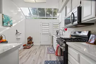 2211 Oakland Ave, Pleasanton, CA 94588 - Photo 10