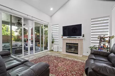 2211 Oakland Ave, Pleasanton, CA 94588 - Photo 14