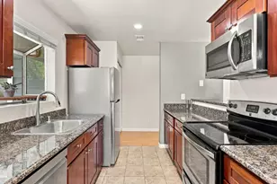 8035 Mountain View Dr A, Pleasanton, CA 94588 - Photo 12