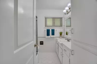 6990 Bollinger Rd, San Jose, CA 95129 - Photo 20