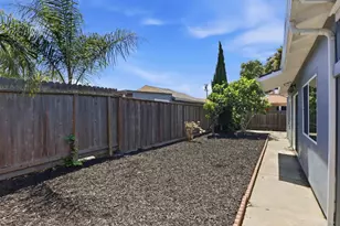215 Eastman St, Hayward, CA 94544 - Photo 26