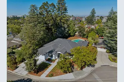 431 Casita Ct, Los Altos, CA 94022 - Photo 2