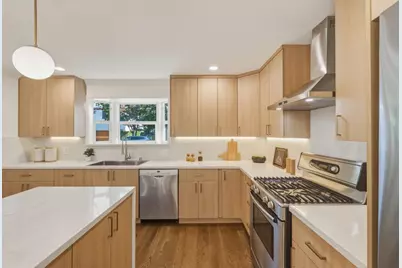 250 Alexander Ave, Redwood City, CA 94061 - Photo 4