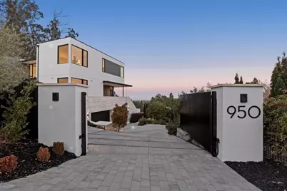 950 Macadamia Dr, Hillsborough, CA 94010 - Photo 2