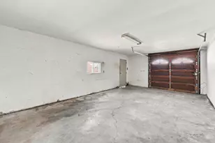 5619 Harmon Ave, Oakland, CA 94621 - Photo 32