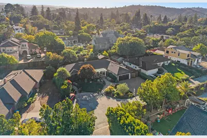 30 Yorkshire Ln, Redwood City, CA 94062 - Photo 58