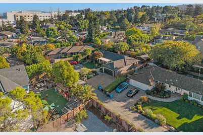 30 Yorkshire Ln, Redwood City, CA 94062 - Photo 52