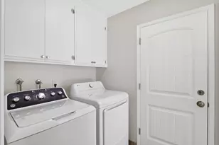 681 Vasona Ct, Los Gatos, CA 95032 - Photo 24