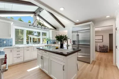 26209 Dori Ln, Los Altos Hills, CA 94022 - Photo 18