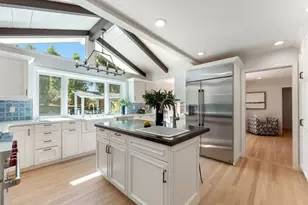 26209 Dori Ln, Los Altos Hills, CA 94022 - Photo 18
