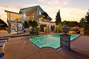 881 Sunkist Ct, Redding, CA 96001 - Photo 1