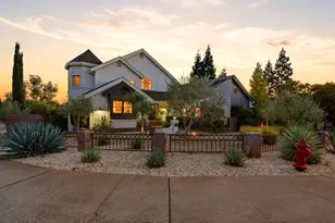 881 Sunkist Ct, Redding, CA 96001 - Photo 2